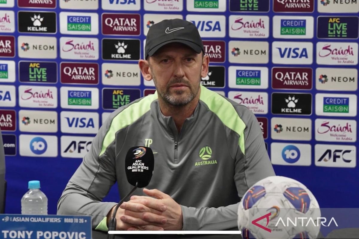 Tony Popovic Menegaskan Pentingnya Kedisiplinan dan Kesabaran Tim Saat Hadapi Indonesia