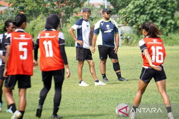 PSSI Berikan Penjelasan Terkait Pembatalan Naturalisasi Djenna de Jong