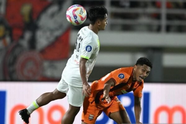 Borneo dan Persebaya Selesaikan Pertandingan dengan Imbang 1-1