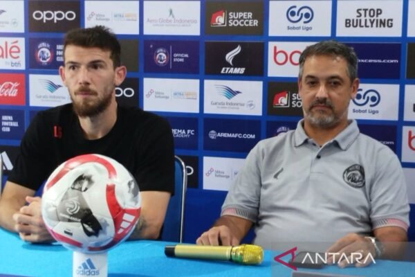 Marcos Santos Janjikan Arema Tampil Berbeda Saat Jamu PSBS di Kandang