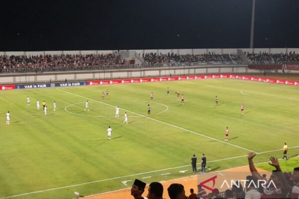 Persis Tumbangkan Madura United 2-1 di Markas Sendiri