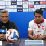 Berikut adalah beberapa alternatif judul untuk "Pelatih sebut tiga poin awal yang baik untuk Malut United":

1. "Pelatih Ungkap Tiga Strategi Awal Positif untuk Malut United"
2. "Tiga Poin Awal yang Ditekankan Pelatih untuk Kemenangan Malut United"
3. "Pelatih Identifikasi Tiga Faktor Kunci untuk Awal Sukses Malut United"
4. "Memulai dengan Kuat: Tiga Poin Penting dari Pelatih Malut United"
5. "Pelatih: Tiga Langkah Awal Optimal untuk Malut United"

Silakan pilih judul yang paling sesuai!